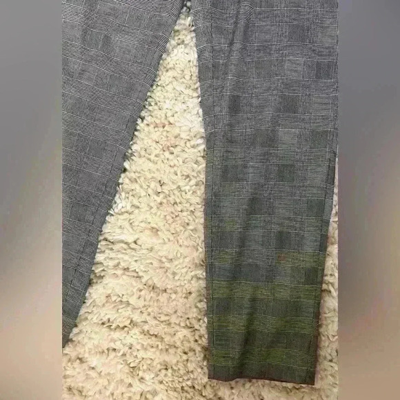 Uniqlo Gray Women’s Work Pants - Picture 3 of 10